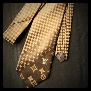 Louis Vuitton brown necktie